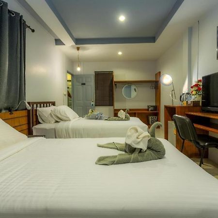 Khaolak Benzotel Khao Lak Exterior photo