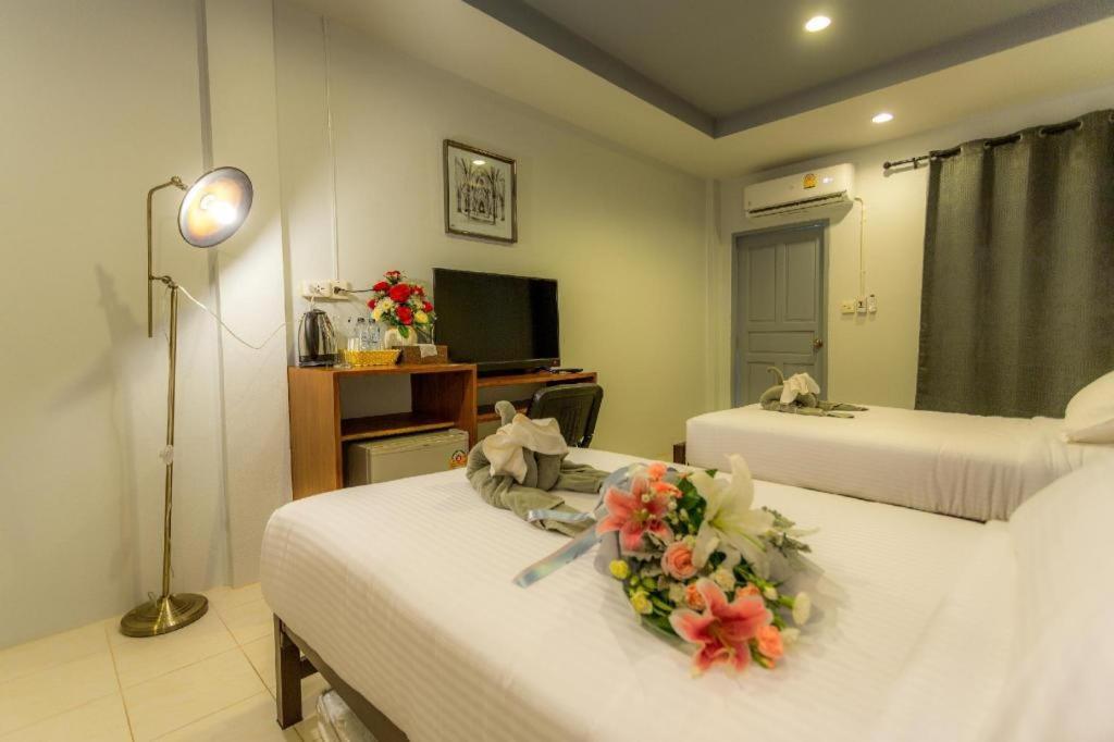 Khaolak Benzotel Khao Lak Exterior photo